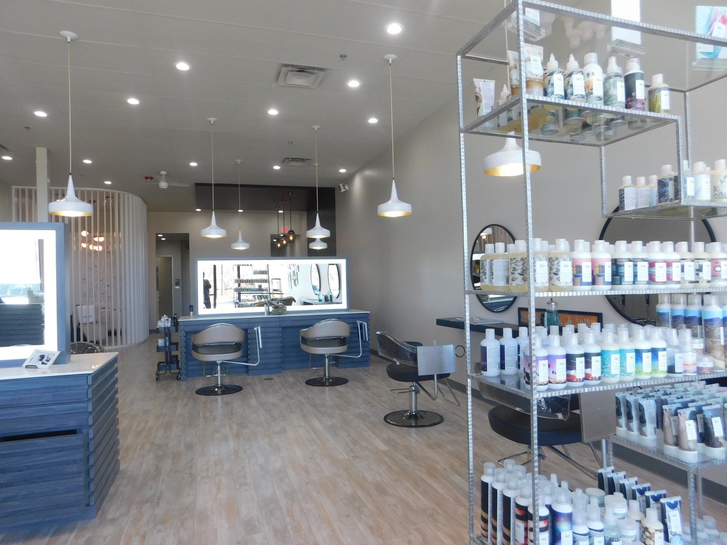 Jovie Salon_0005.jpg